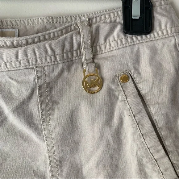 Michael Kors khaki shorts. - Picture 3 of 6